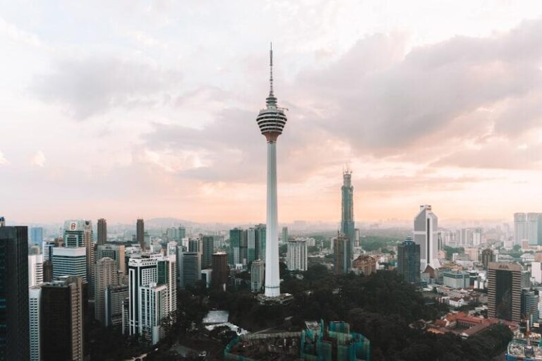 Tốc Độ eSIM Malaysia 2026: Test Thực Tế 5 Trạm Tàu Điện Ngầm Kuala Lumpur