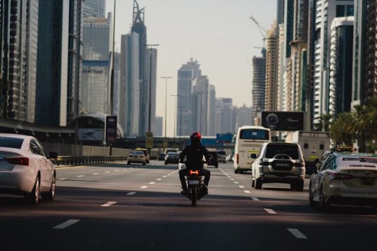 Sharjah (UAE): 5 gói eSIM 127.000₫ — chọn sai mất 1,2 triệu ảnh chụp sa mạc