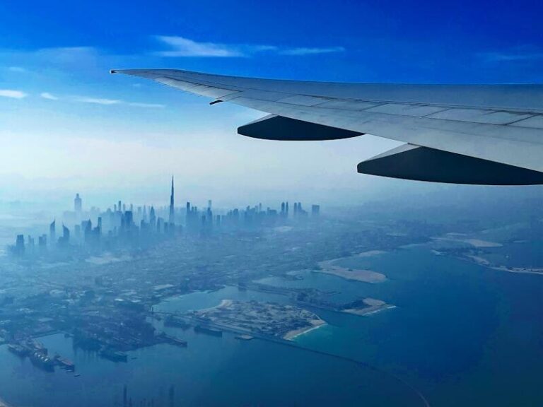 Dubai (UAE): eSIM 127k hay SIM sân bay 300k — chọn sai mất 500k tiền data